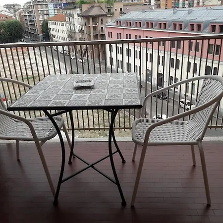 Appartement Il Duomo Dietro L'angolo, Con Terrazzino Turin